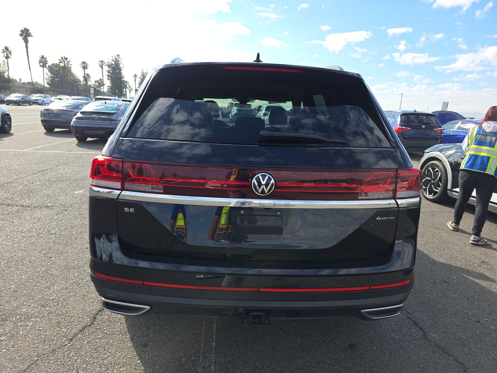 2024 Volkswagen Atlas 2.0T SE AWD