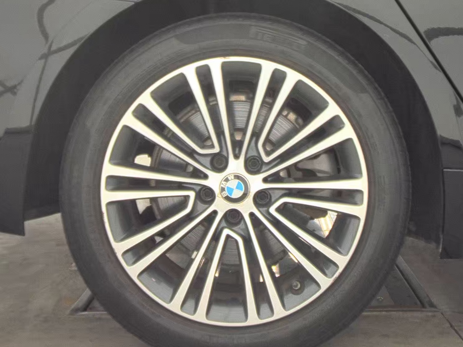 2017 BMW 5 Series 530i xDrive AWD