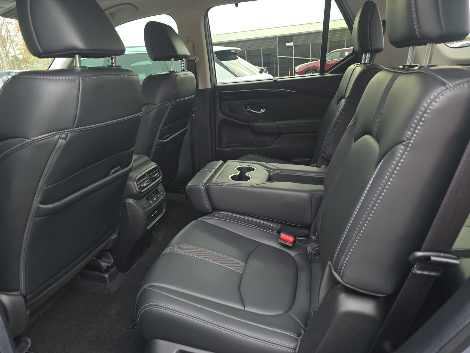 2024 Honda Pilot Touring FWD