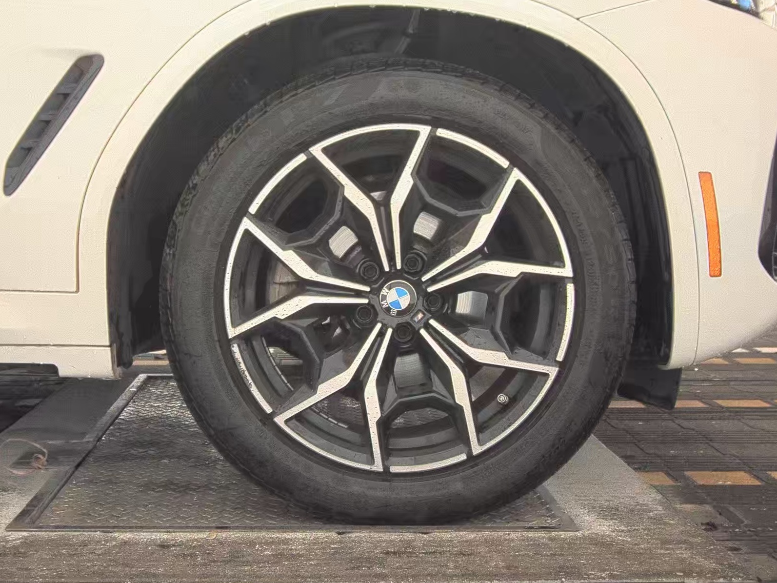 2022 BMW X3 sDrive30i RWD