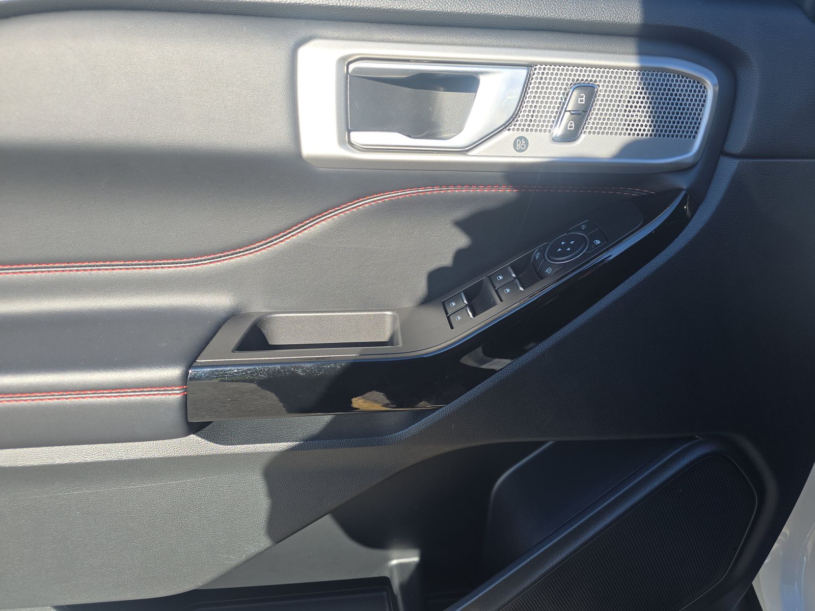 2023 Ford Explorer ST-Line AWD