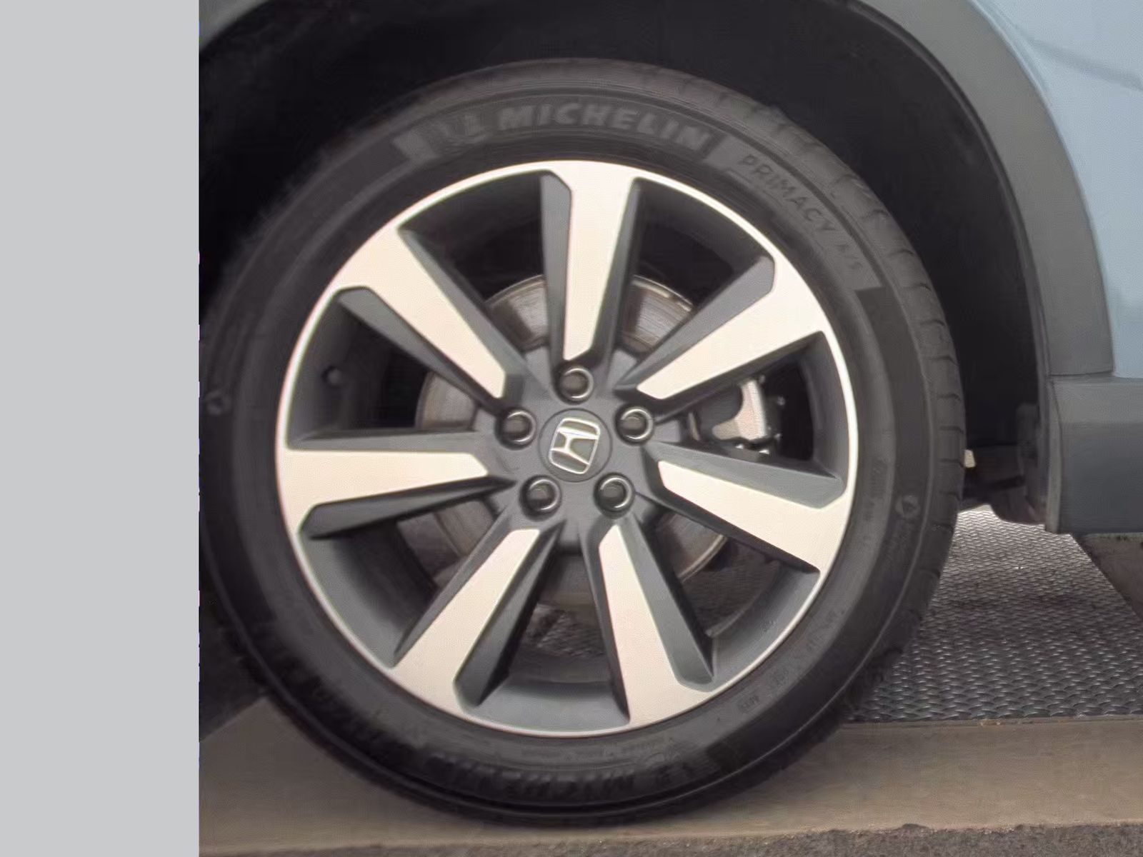 2024 Honda Pilot Touring FWD