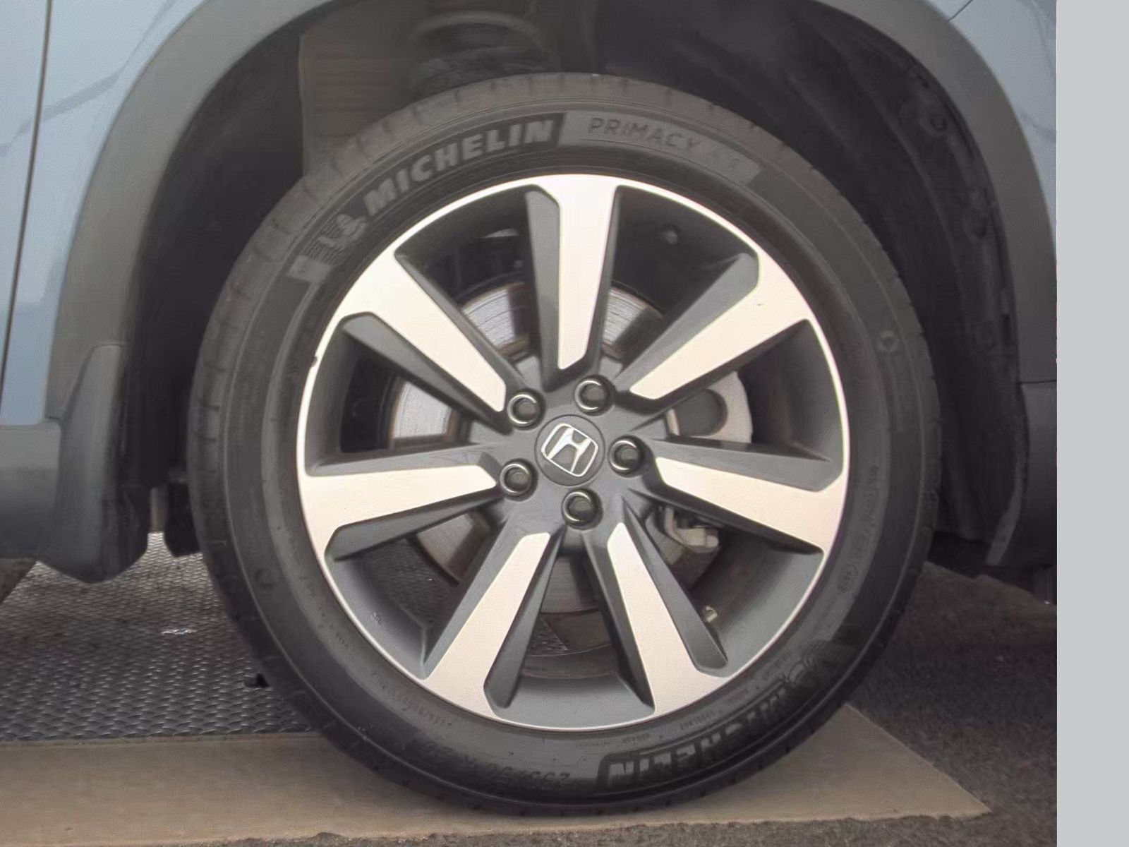 2024 Honda Pilot Touring FWD