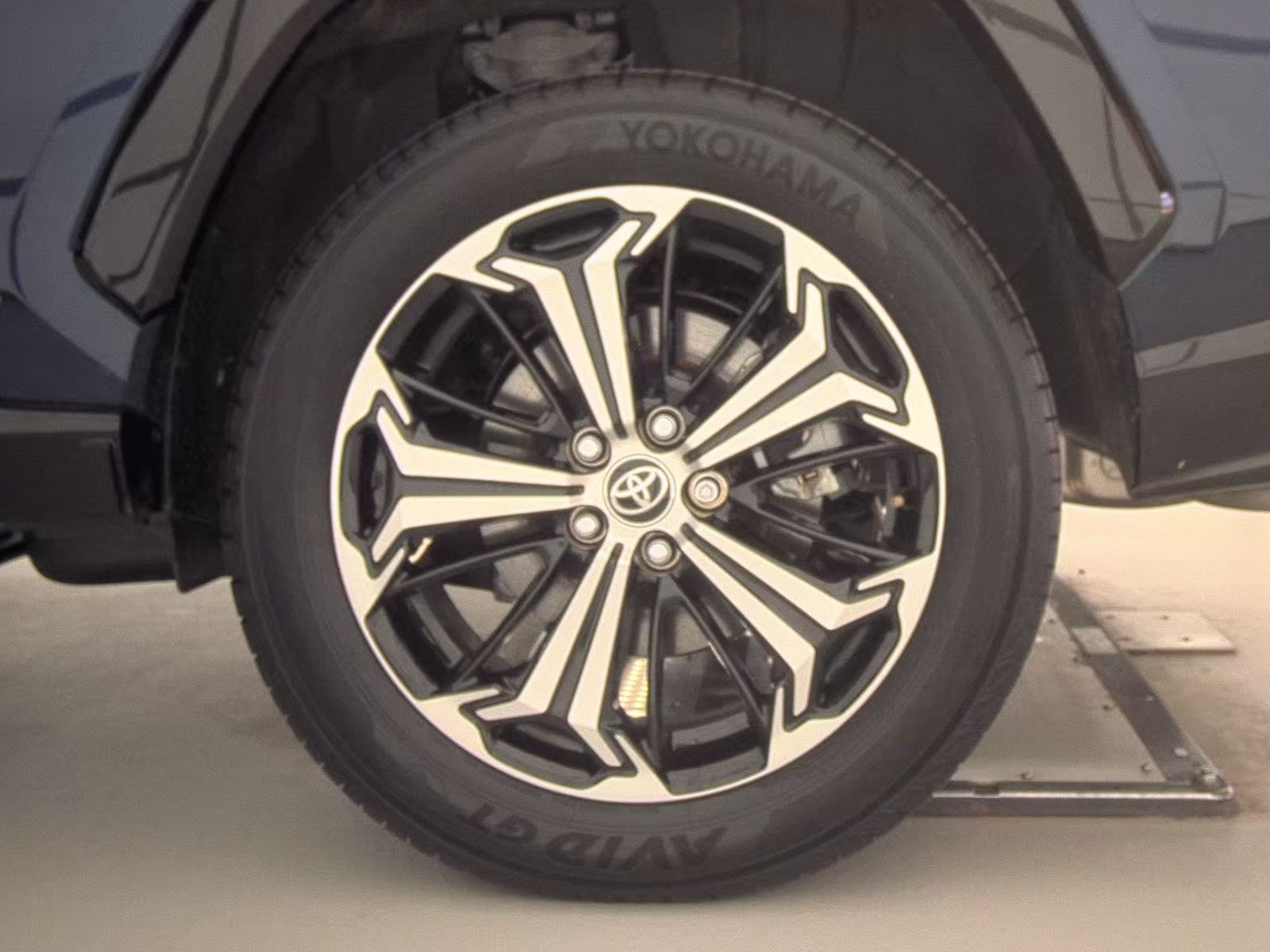 2025 Toyota RAV4 Plug-In Hybrid XSE AWD