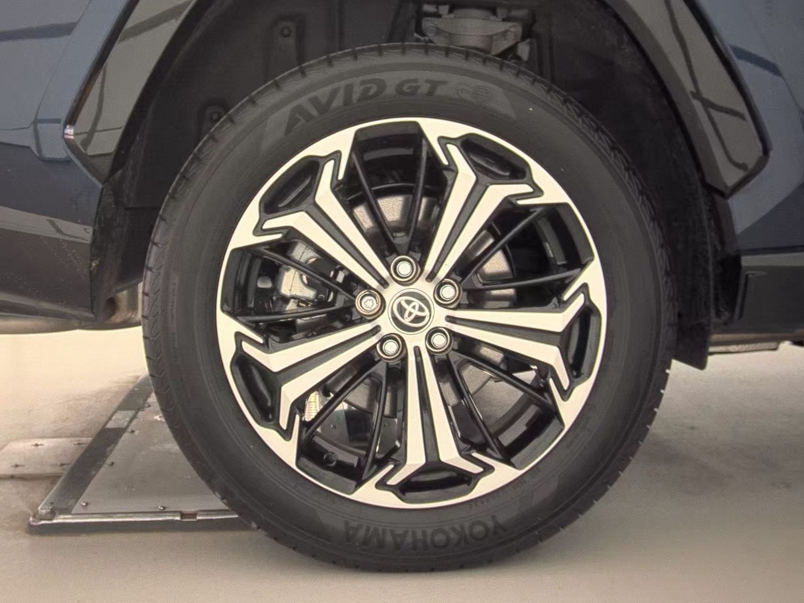 2025 Toyota RAV4 Plug-In Hybrid XSE AWD