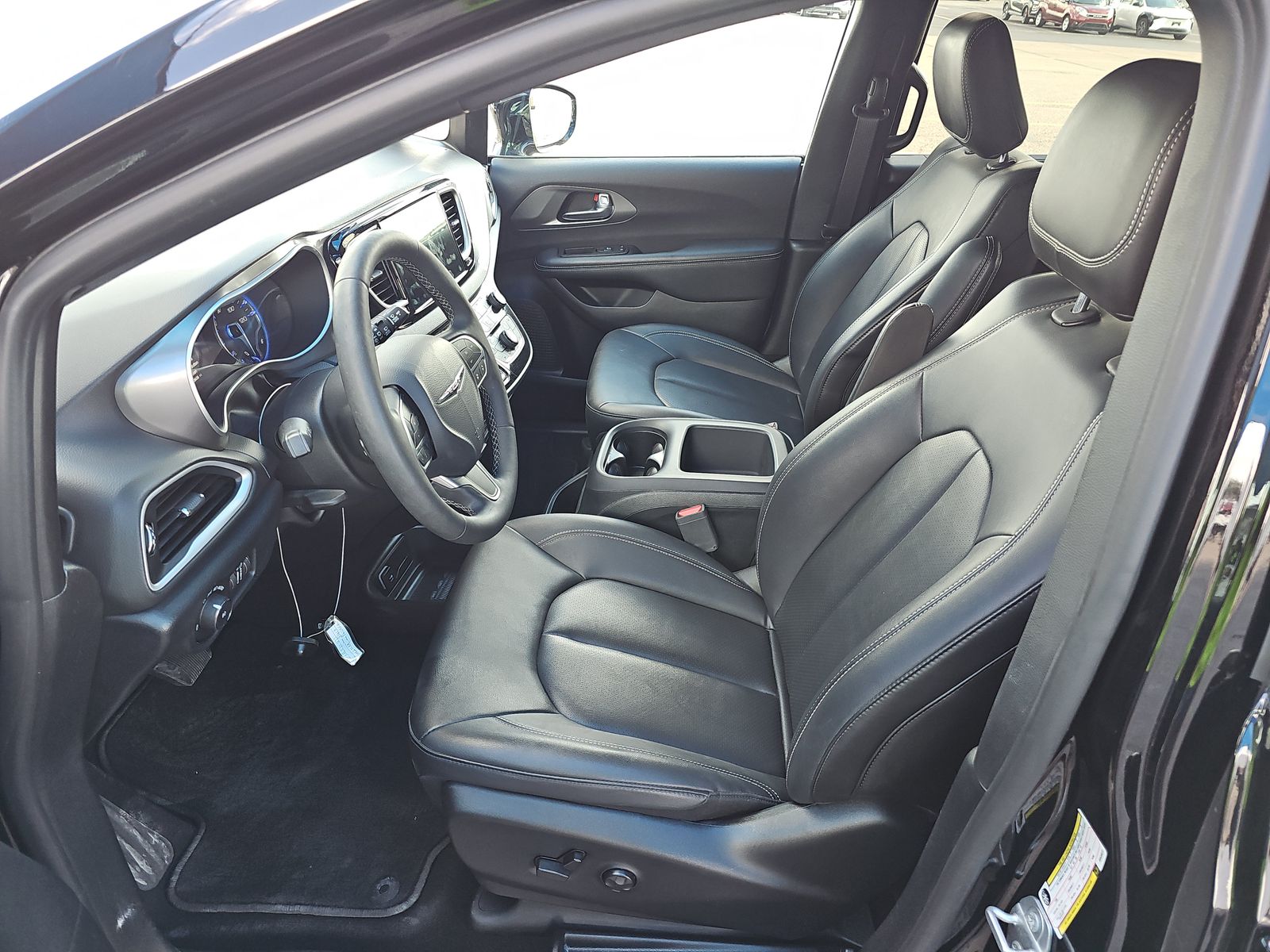 2025 Chrysler Pacifica Select FWD