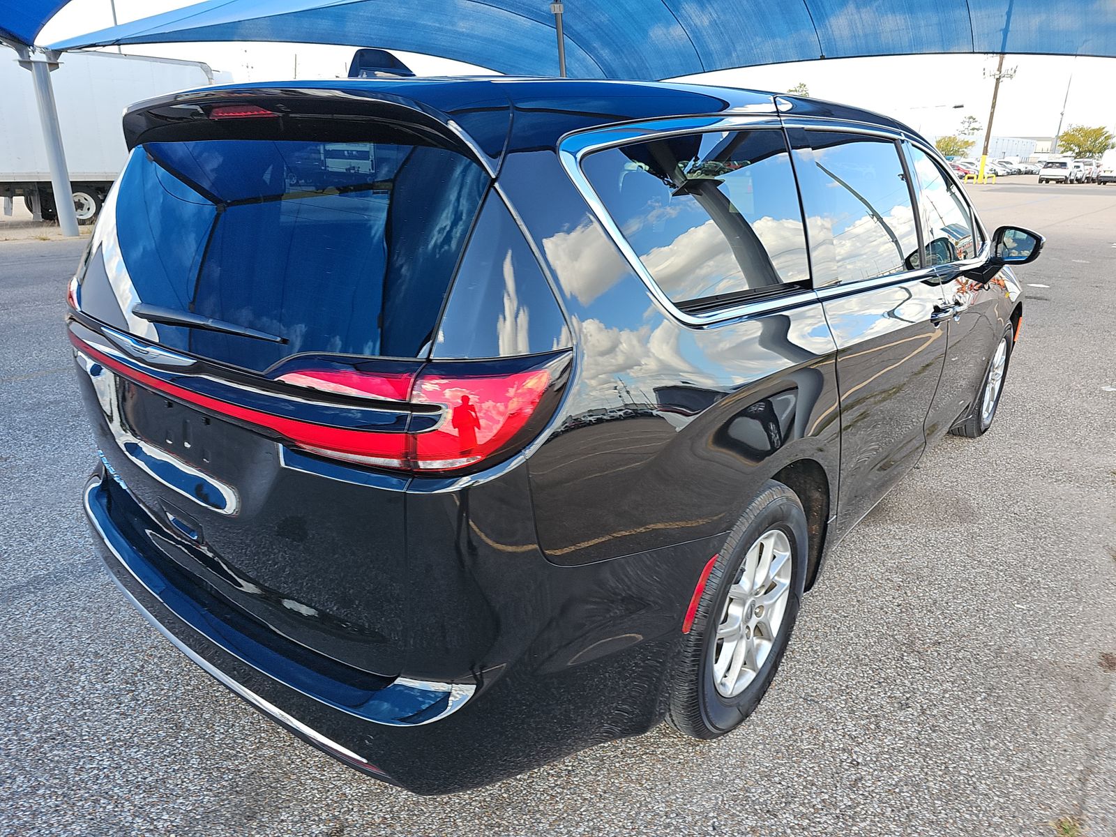 2025 Chrysler Pacifica Select FWD