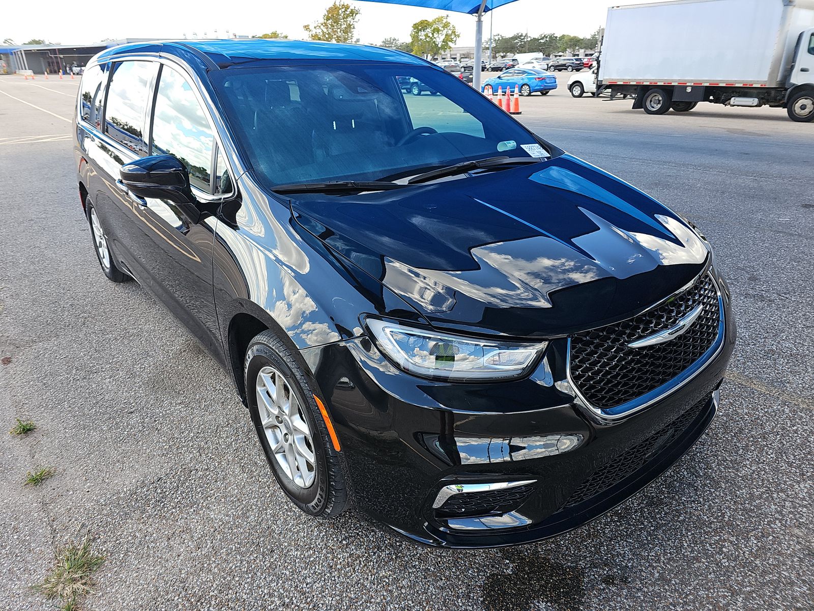 2025 Chrysler Pacifica Select FWD