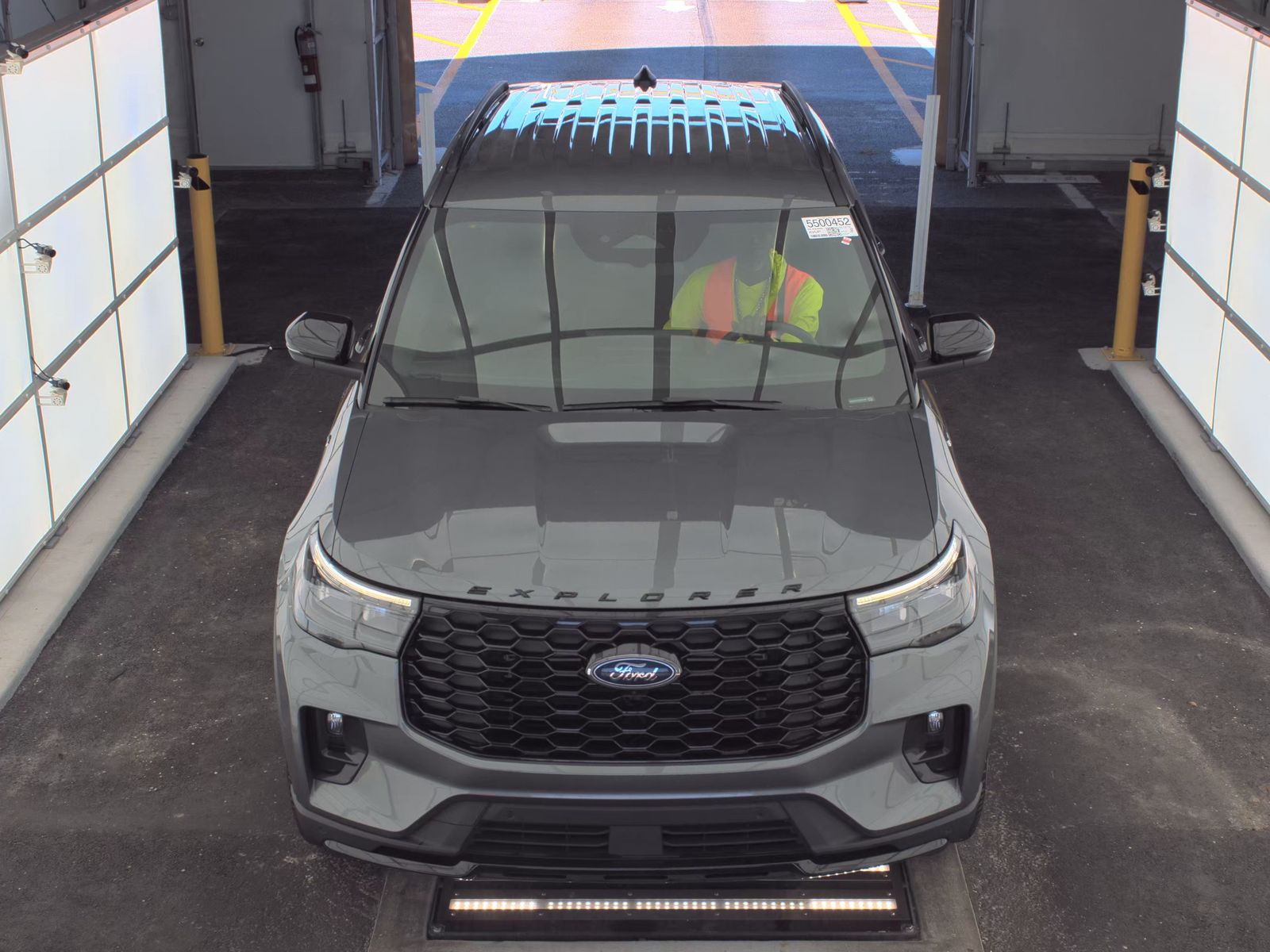 2025 Ford Explorer ST-Line AWD