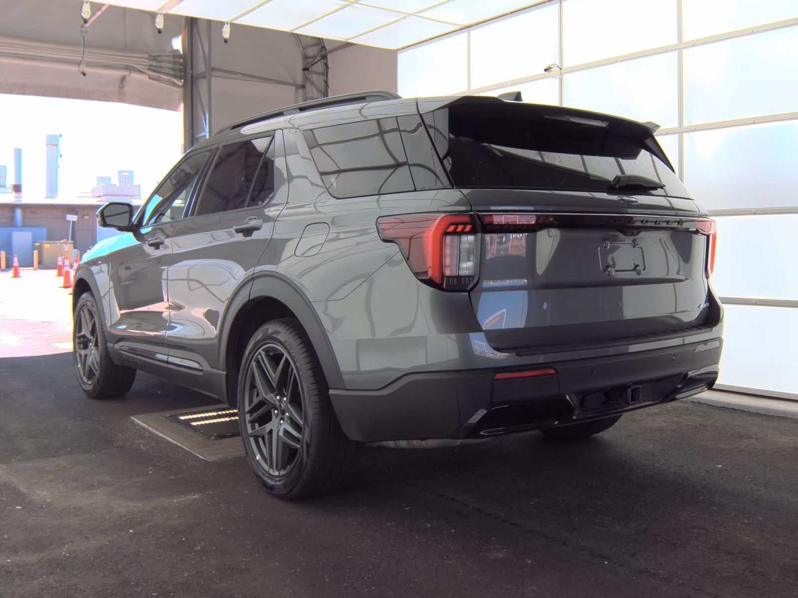 2025 Ford Explorer ST-Line AWD