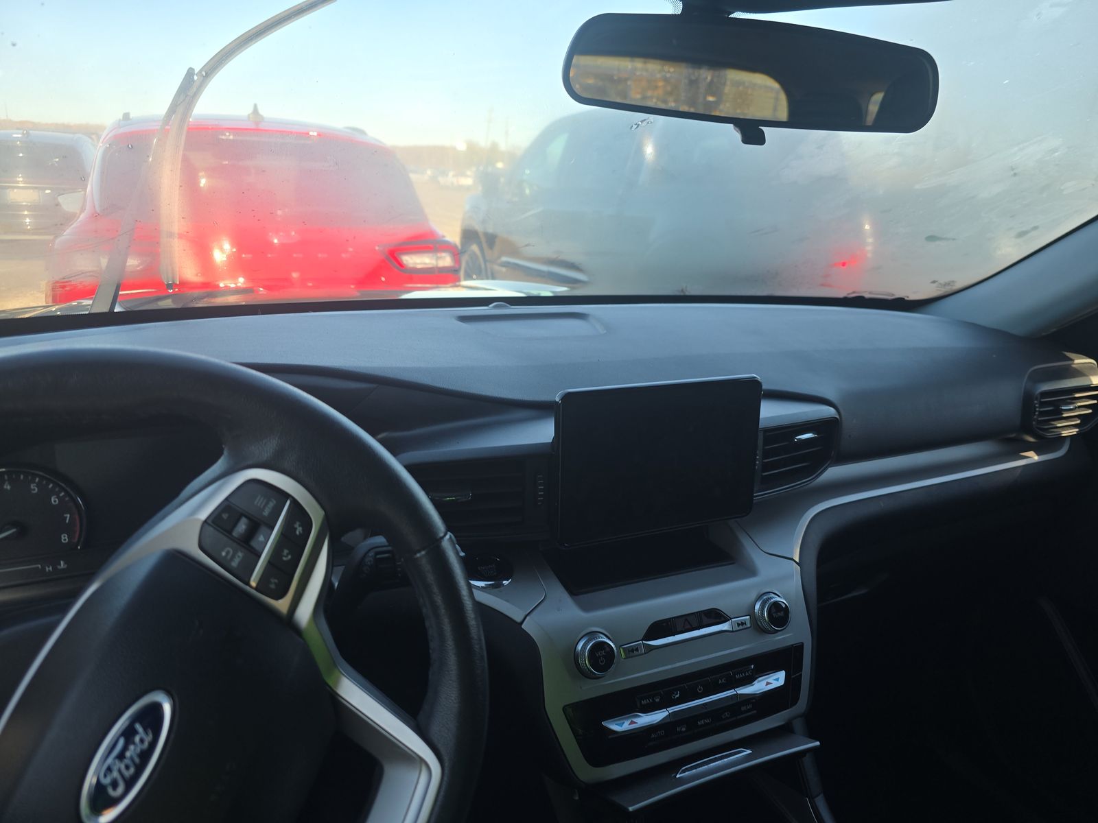 2023 Ford Explorer XLT AWD