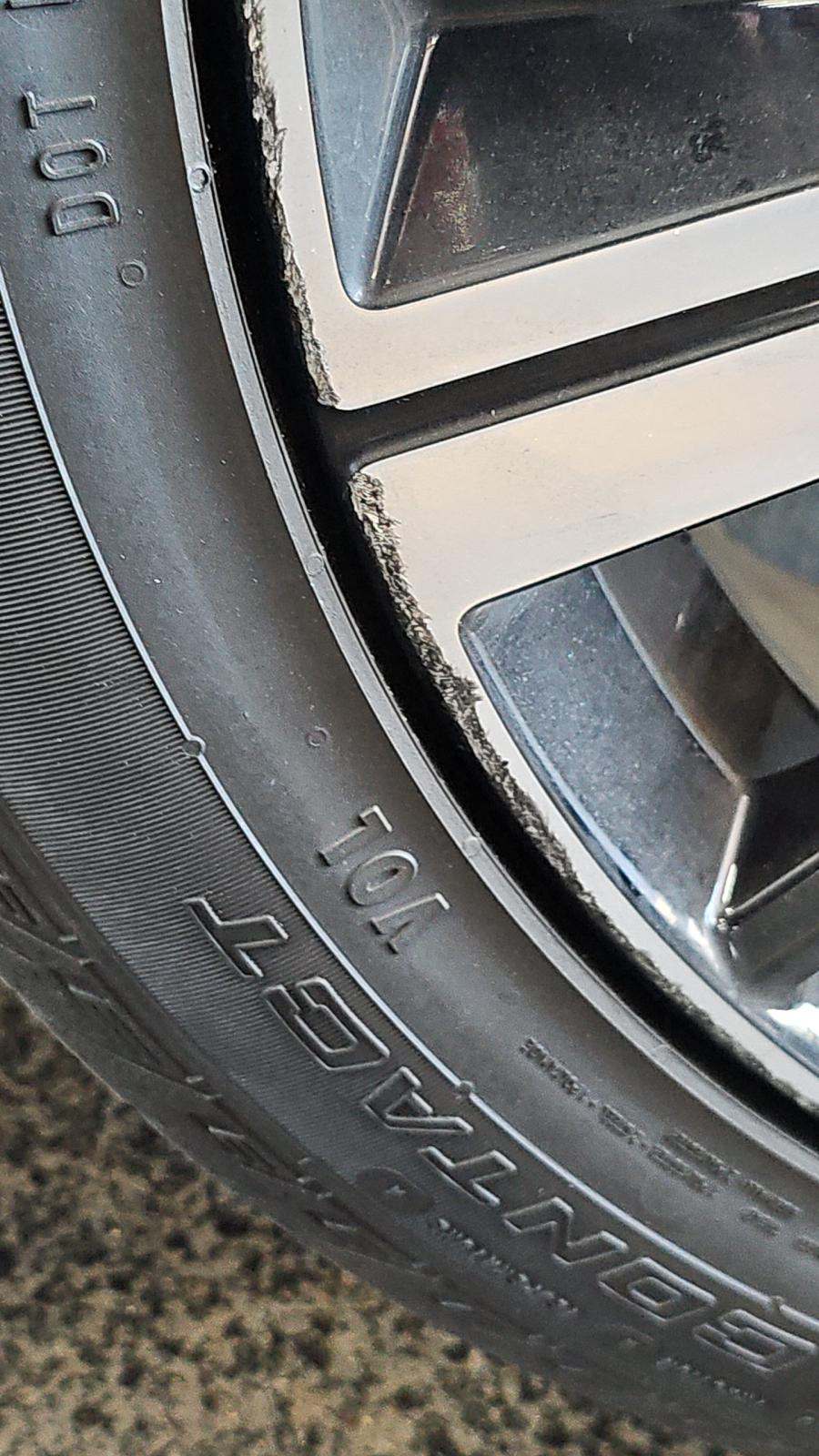 2023 Volvo XC60 B5 Plus FWD