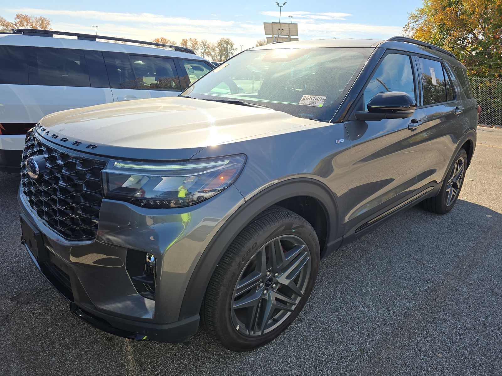 2025 Ford Explorer ST-Line AWD