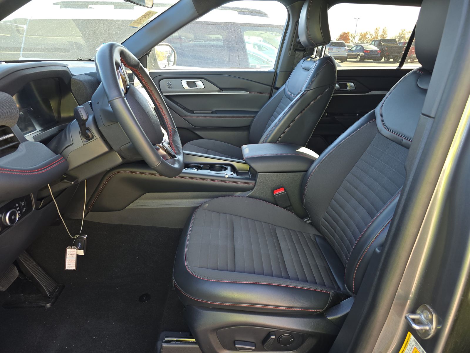 2025 Ford Explorer ST-Line AWD