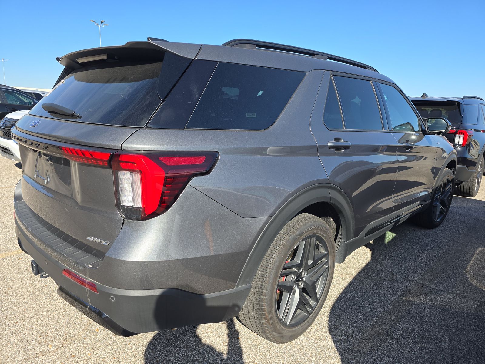 2025 Ford Explorer ST-Line AWD