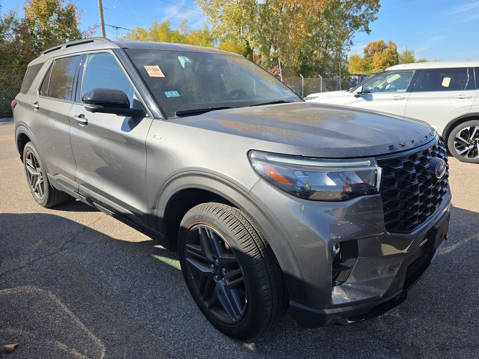 2025 Ford Explorer ST-Line AWD
