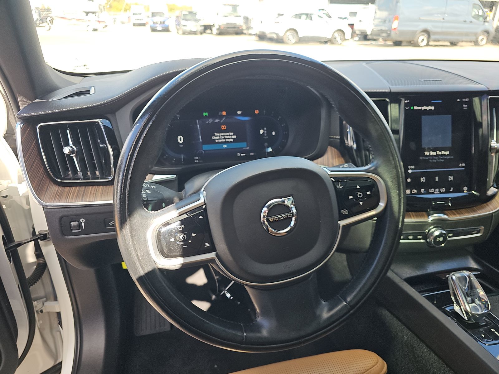 2022 Volvo XC60 B5 Inscription FWD