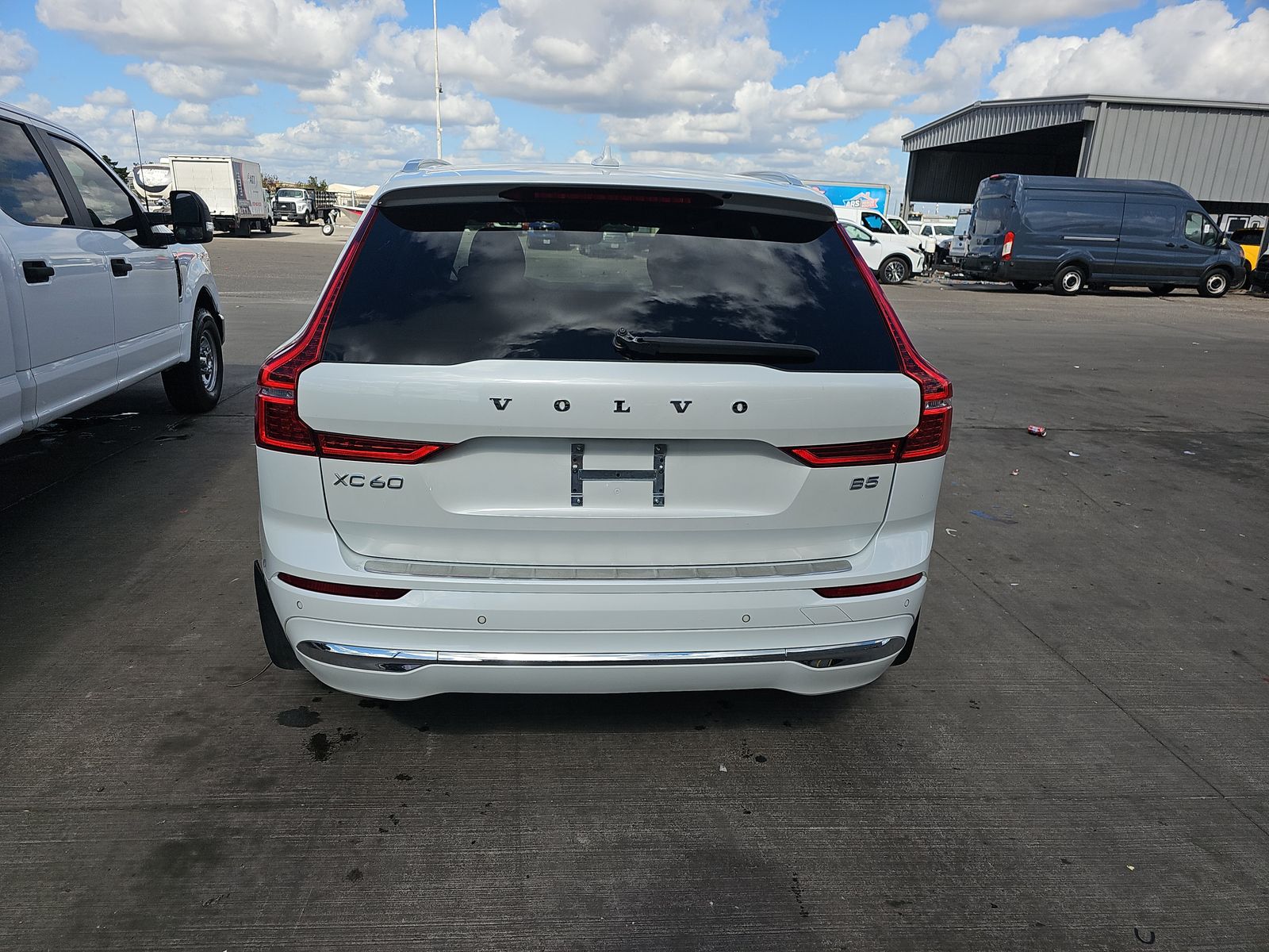 2022 Volvo XC60 B5 Inscription FWD