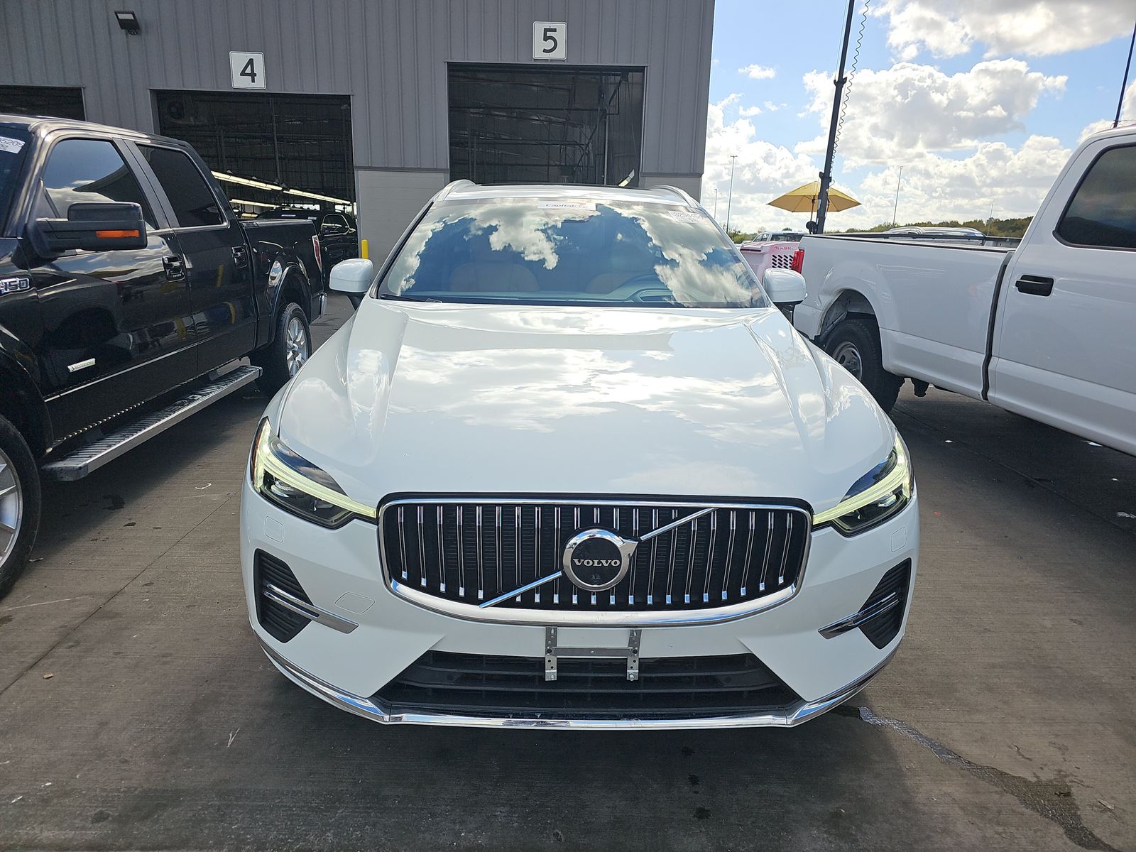 2022 Volvo XC60 B5 Inscription FWD