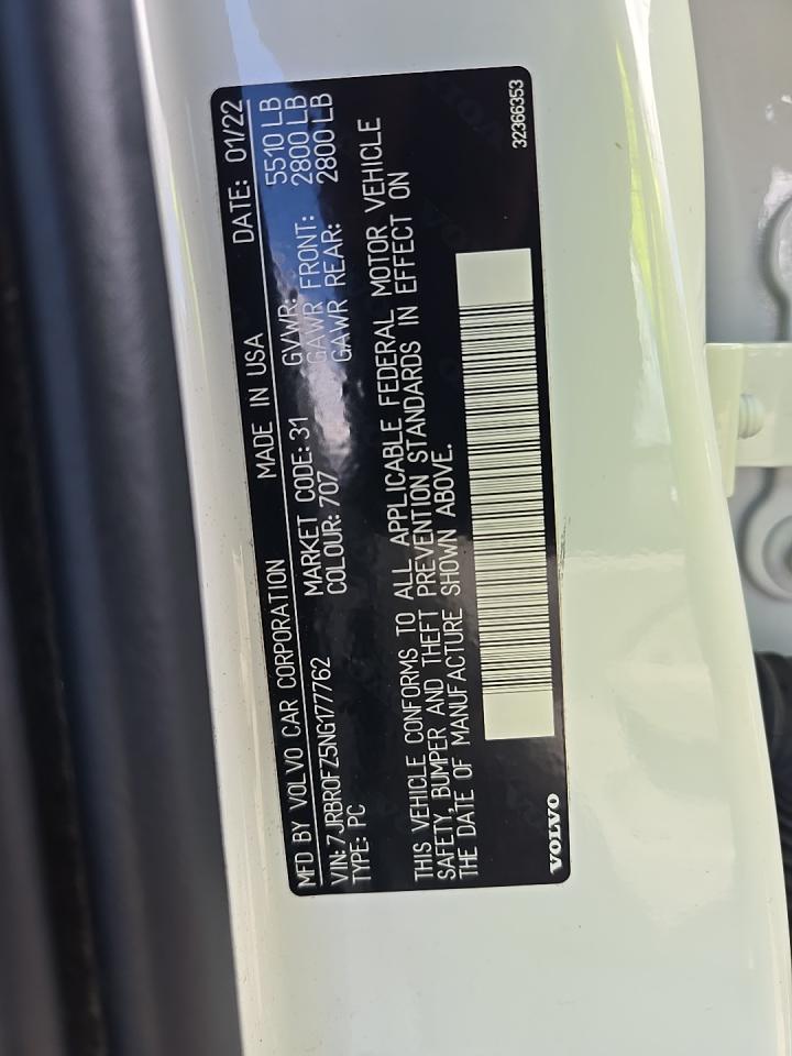 2022 Volvo S60 Recharge T8 R-Design Expression AWD