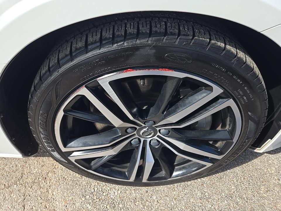 2022 Volvo S60 Recharge T8 R-Design Expression AWD