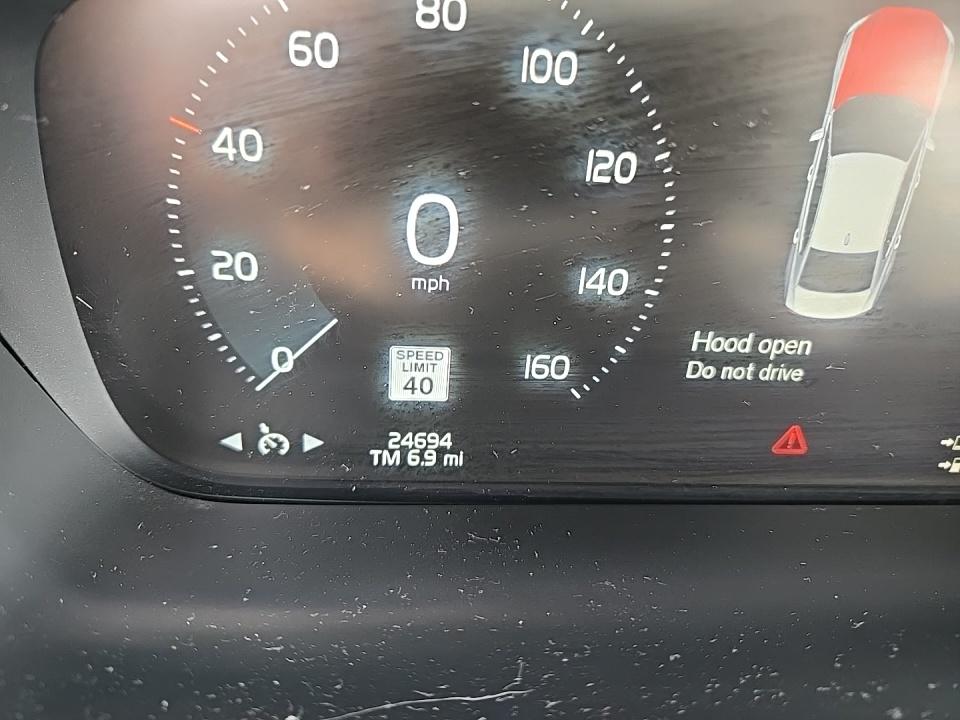 2022 Volvo S60 Recharge T8 R-Design Expression AWD