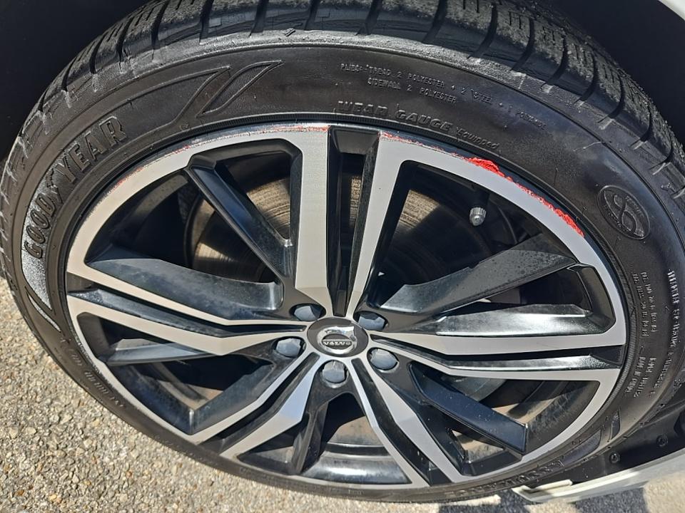 2022 Volvo S60 Recharge T8 R-Design Expression AWD