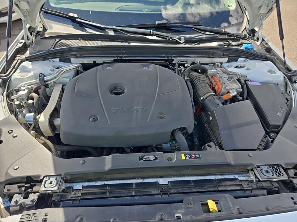 2022 Volvo S60 Recharge T8 R-Design Expression AWD