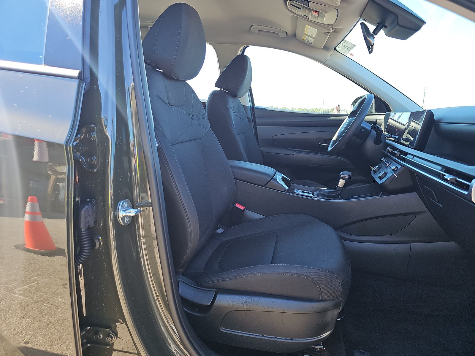 2025 Hyundai Tucson SE FWD