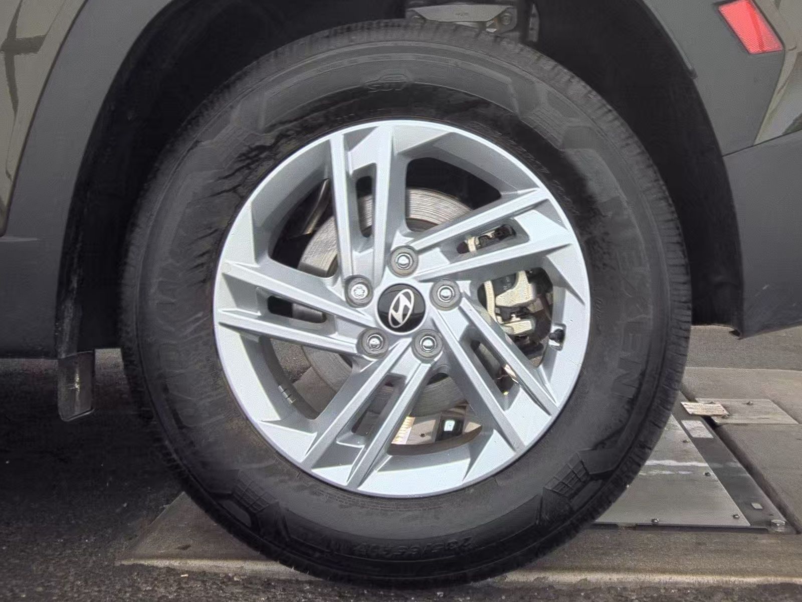 2025 Hyundai Tucson SE FWD