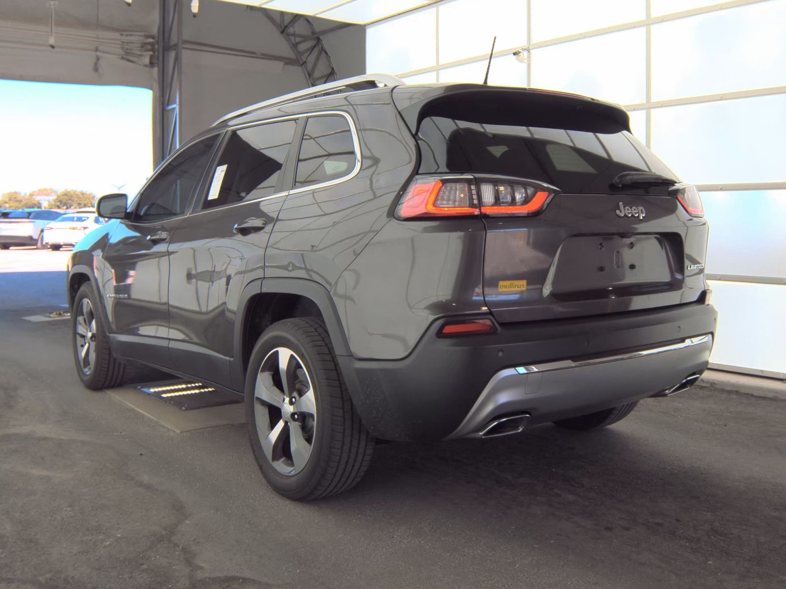 2019 Jeep Cherokee Limited FWD