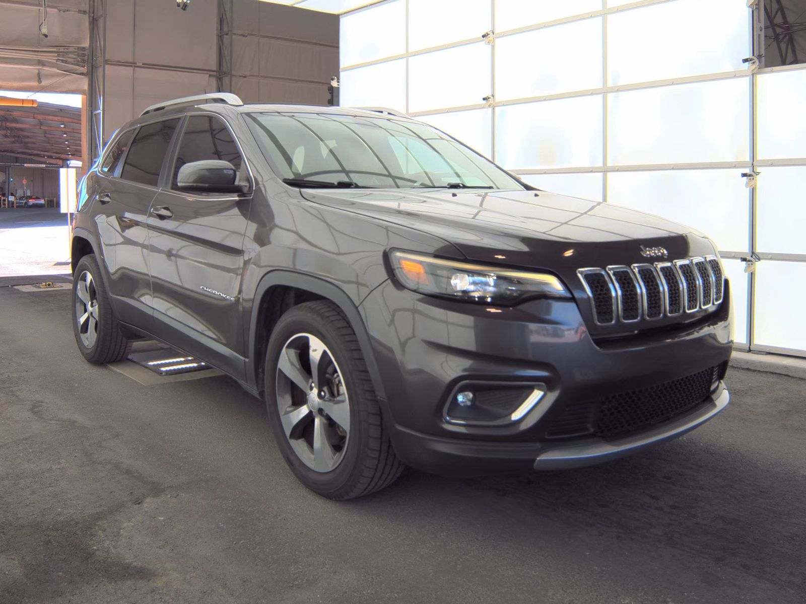 2019 Jeep Cherokee Limited FWD