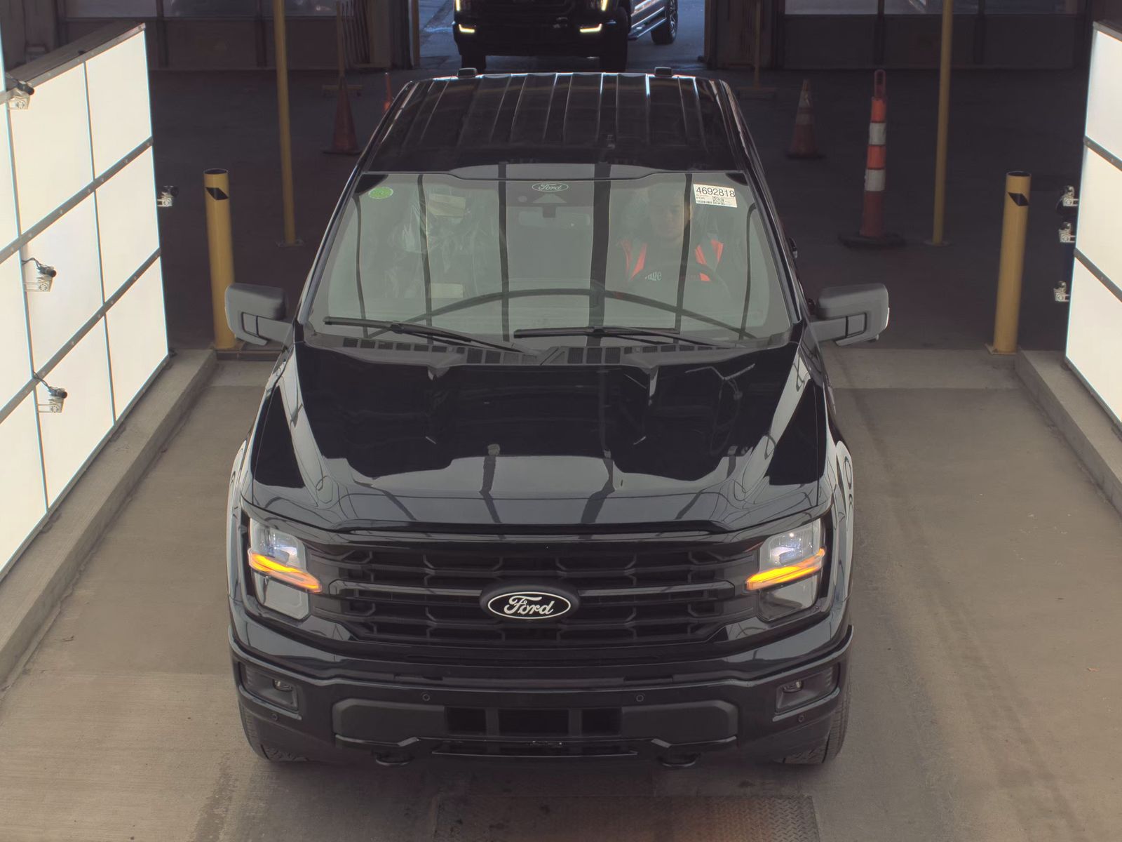 2025 Ford F-150 Hybrid XLT AWD