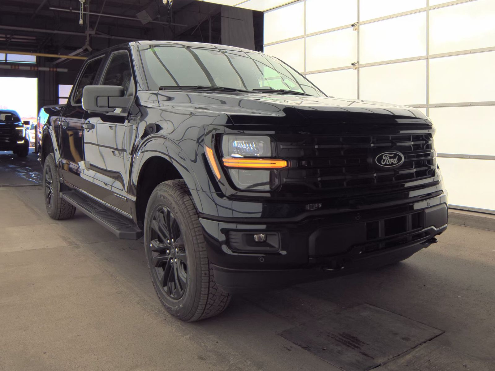 2025 Ford F-150 Hybrid XLT AWD