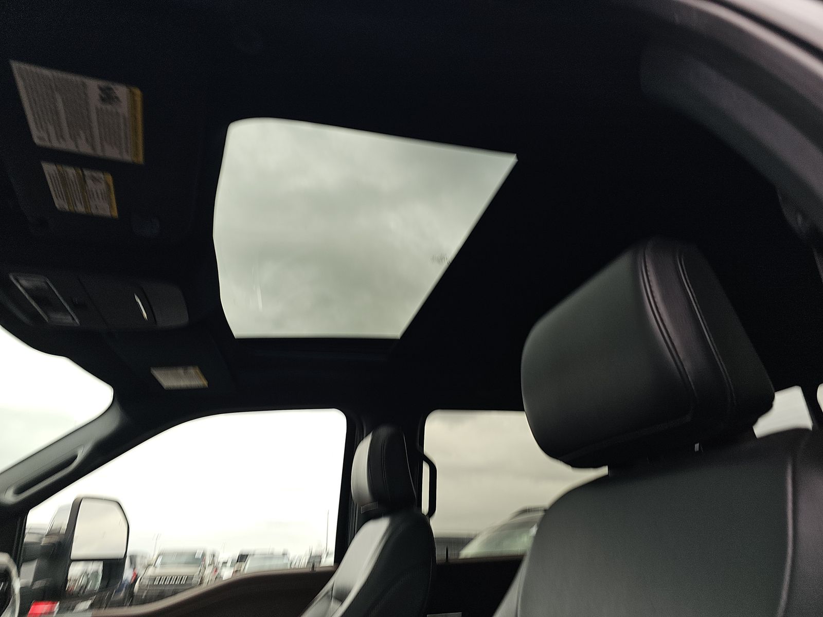 2022 Ford F-150 Hybrid Lariat AWD