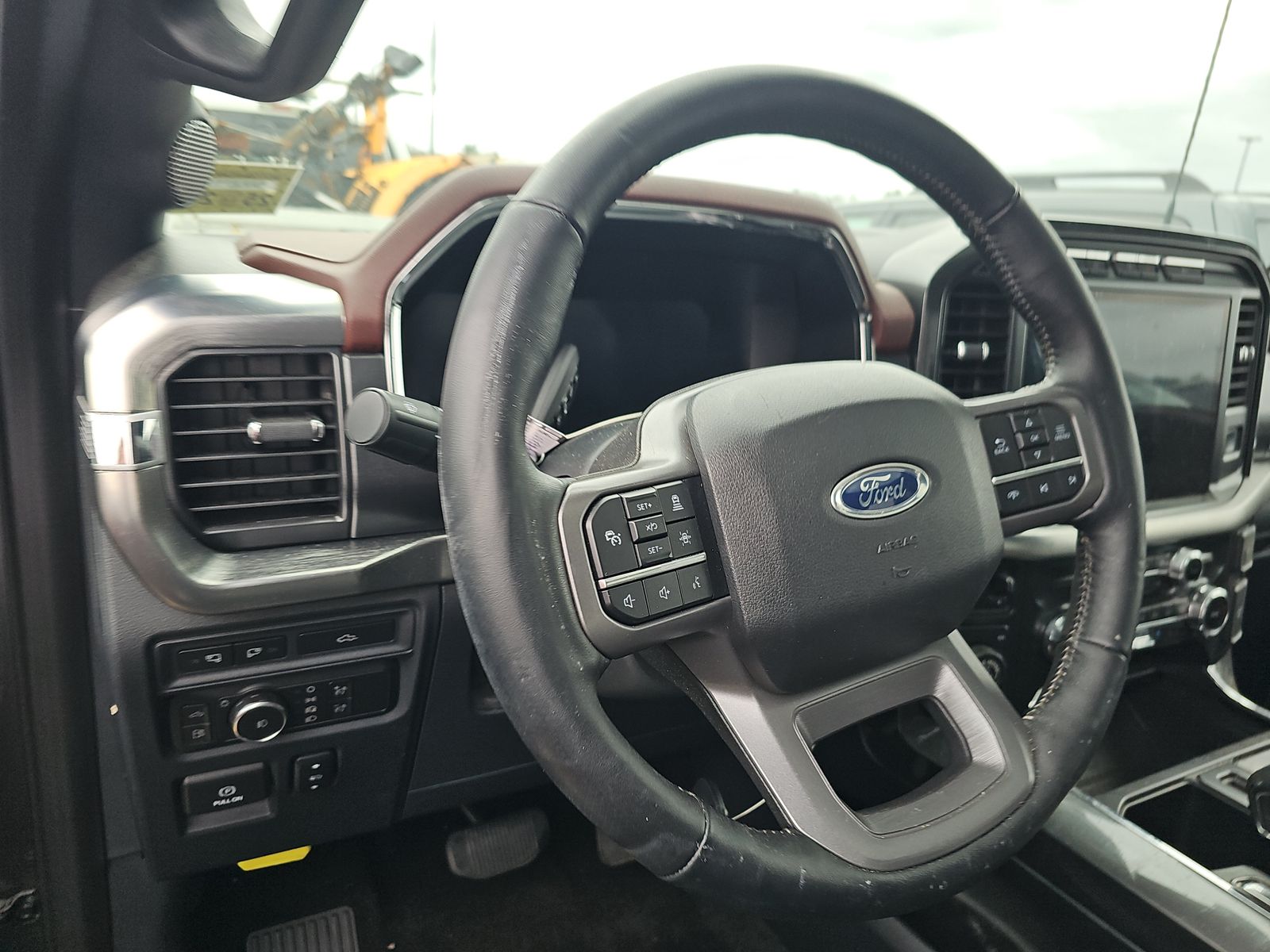 2022 Ford F-150 Hybrid Lariat AWD
