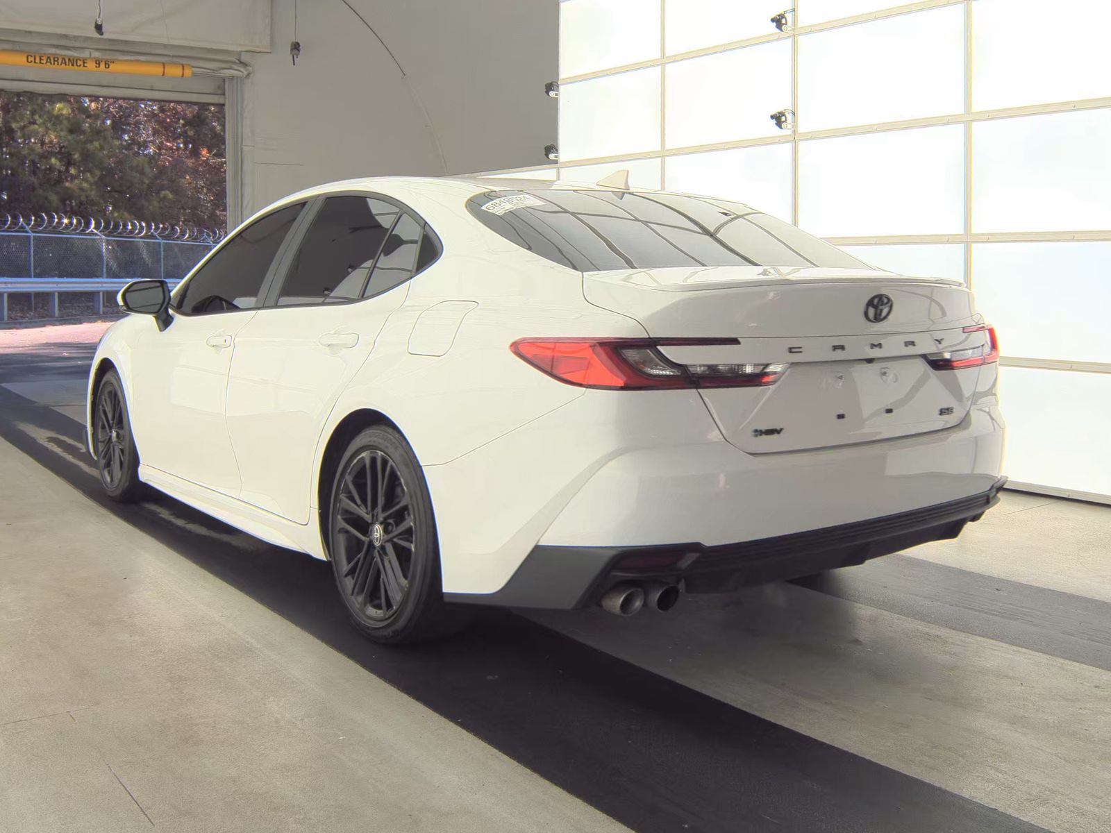 2025 Toyota Camry SE FWD