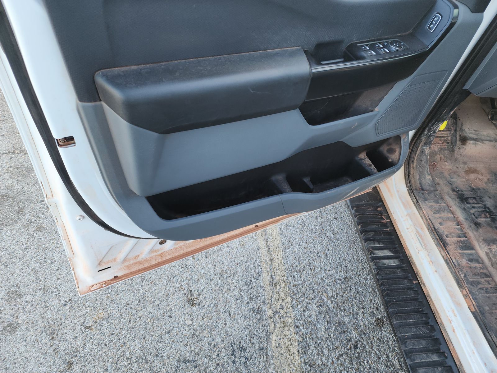 2023 Ford F-150 XL AWD