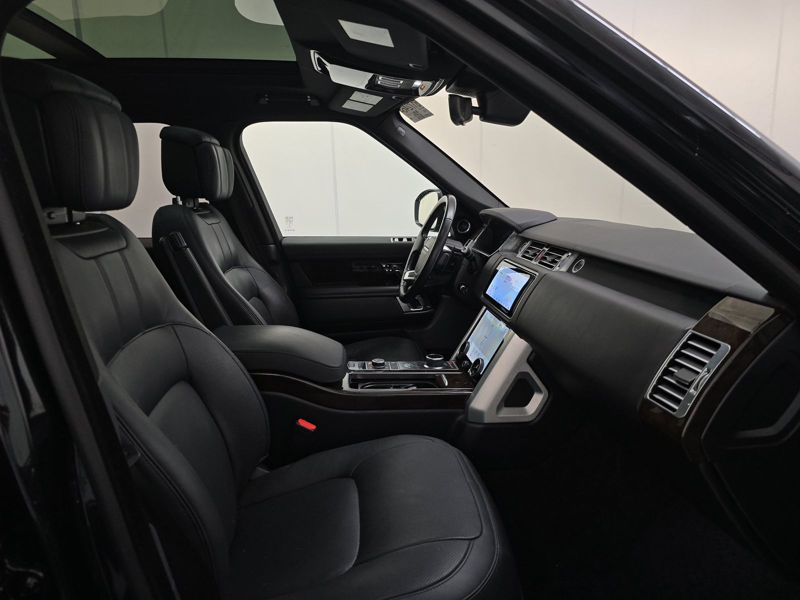 2022 Land Rover Range Rover P525 Westminster AWD