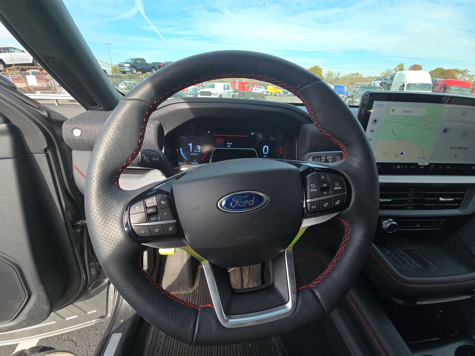 2025 Ford Explorer ST-Line AWD