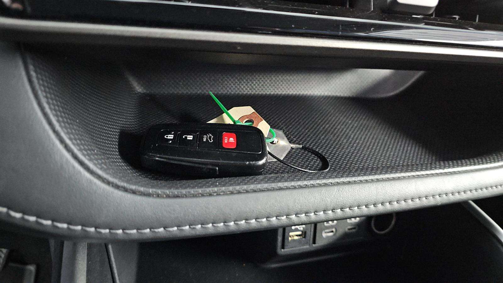 2023 Toyota Highlander L FWD