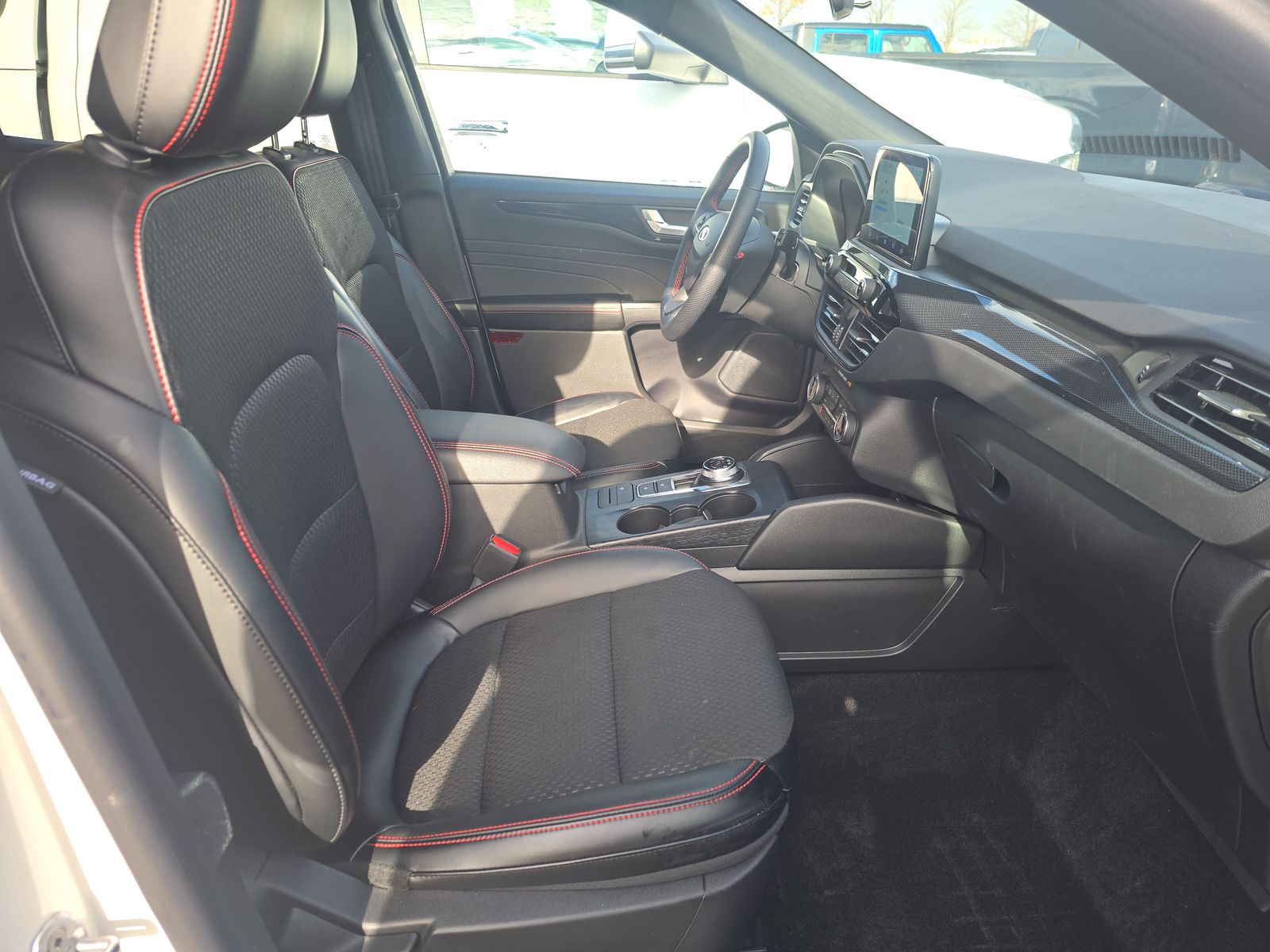 2025 Ford Escape Hybrid ST-Line Elite AWD