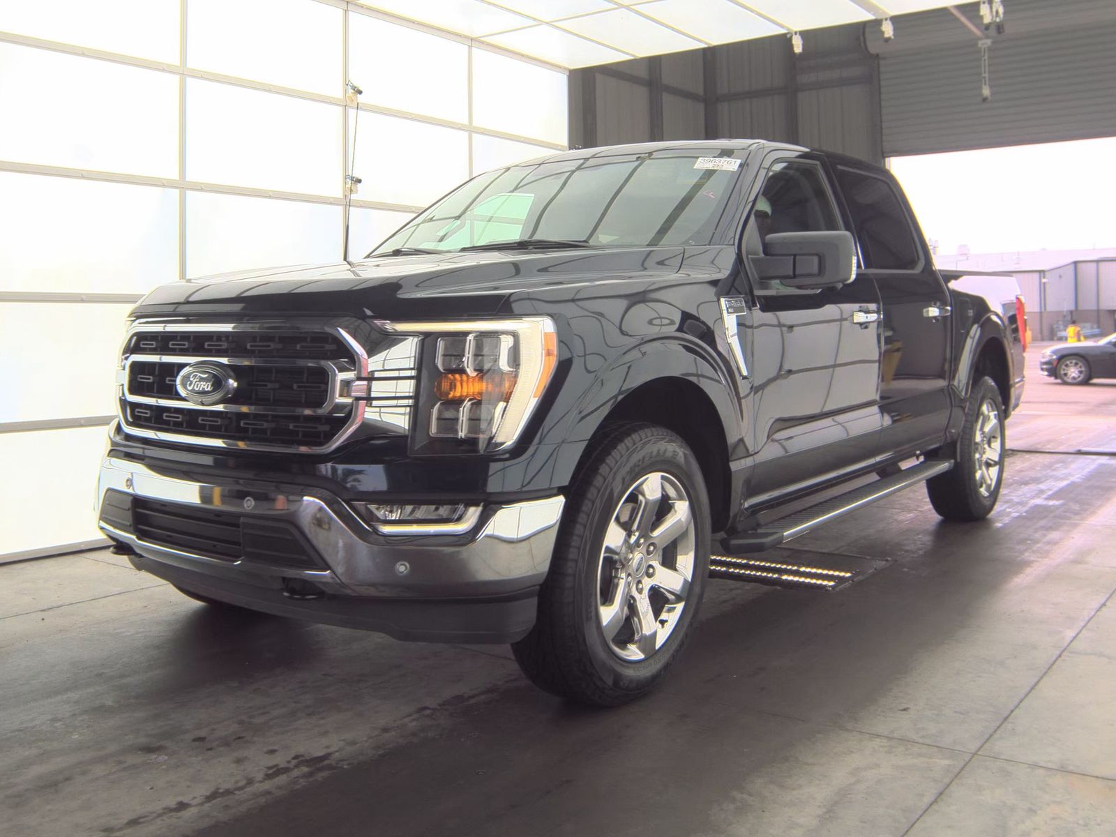 2023 Ford F-150 XLT AWD