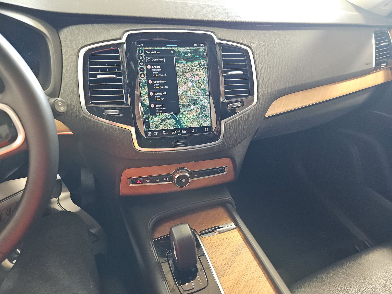 2023 Volvo XC90 B6 Plus AWD