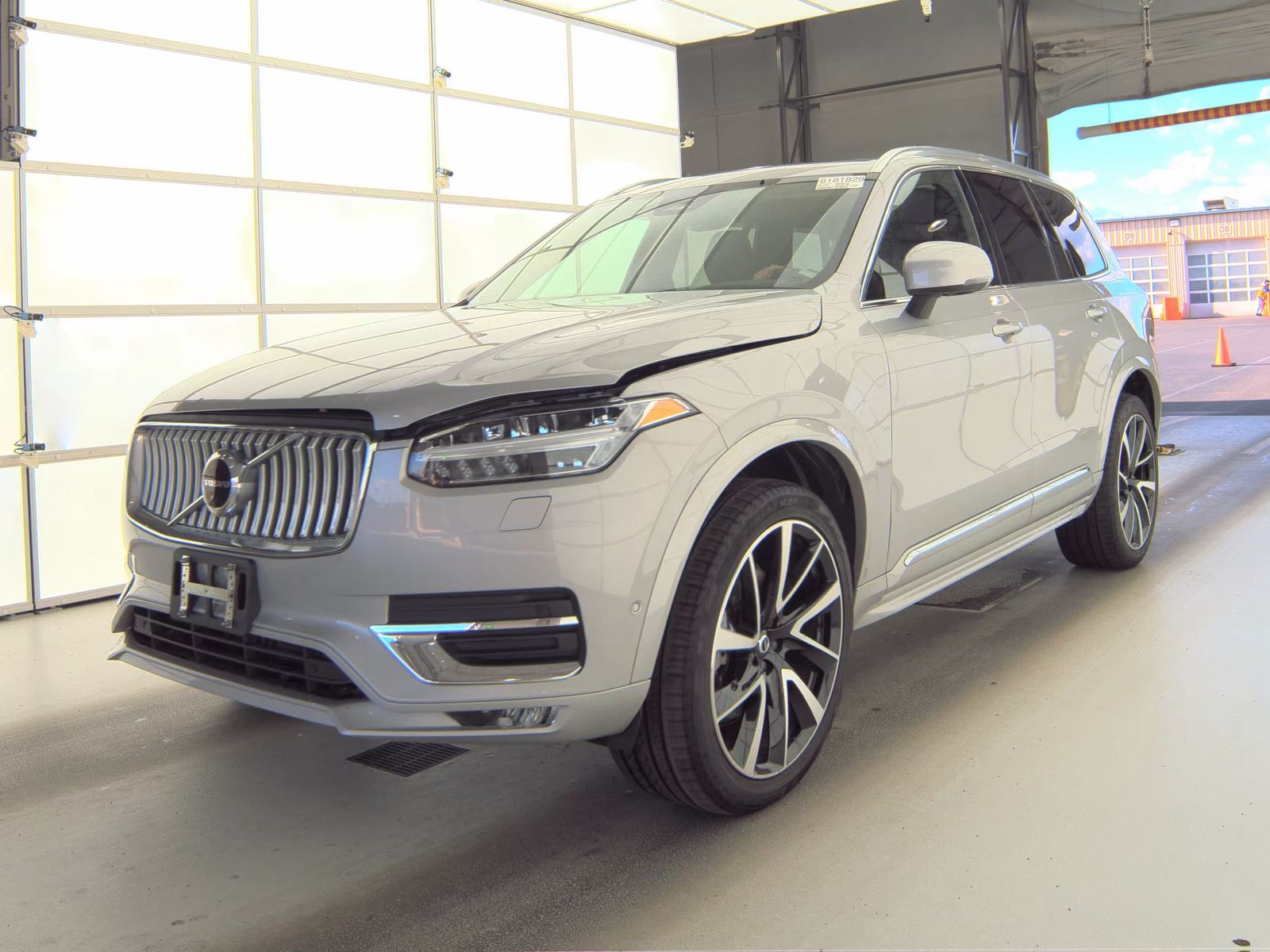 2023 Volvo XC90 B6 Plus AWD