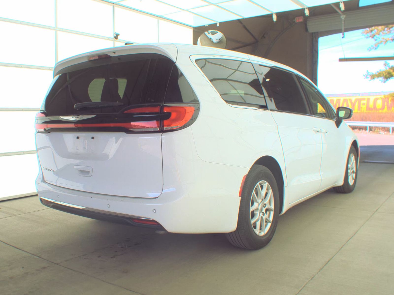 2024 Chrysler Pacifica Touring L FWD