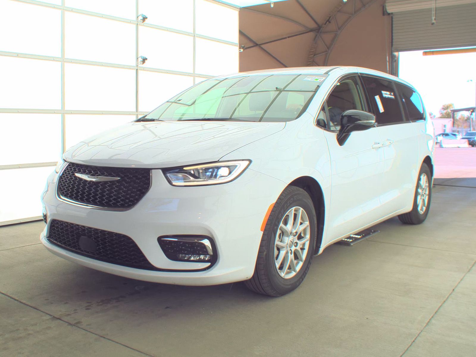 2024 Chrysler Pacifica Touring L FWD