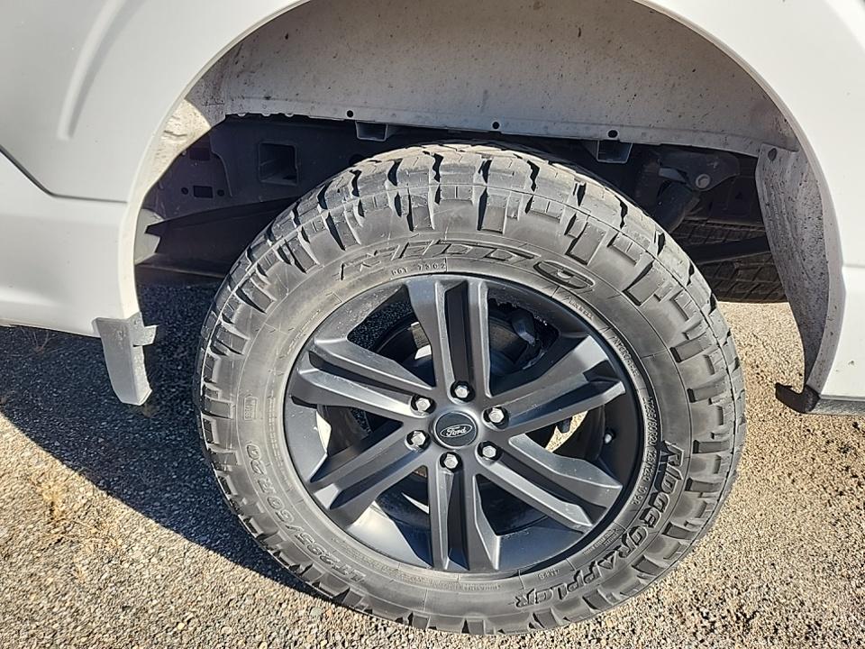 2023 Ford F-150 Lariat AWD