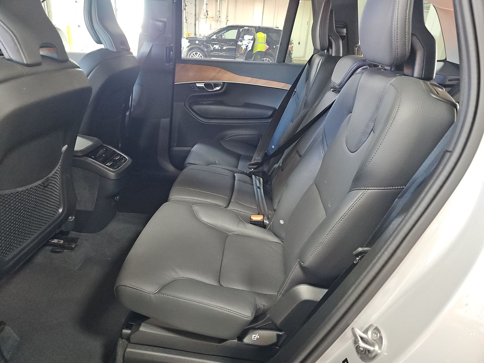 2024 Volvo XC90 B5 Plus AWD