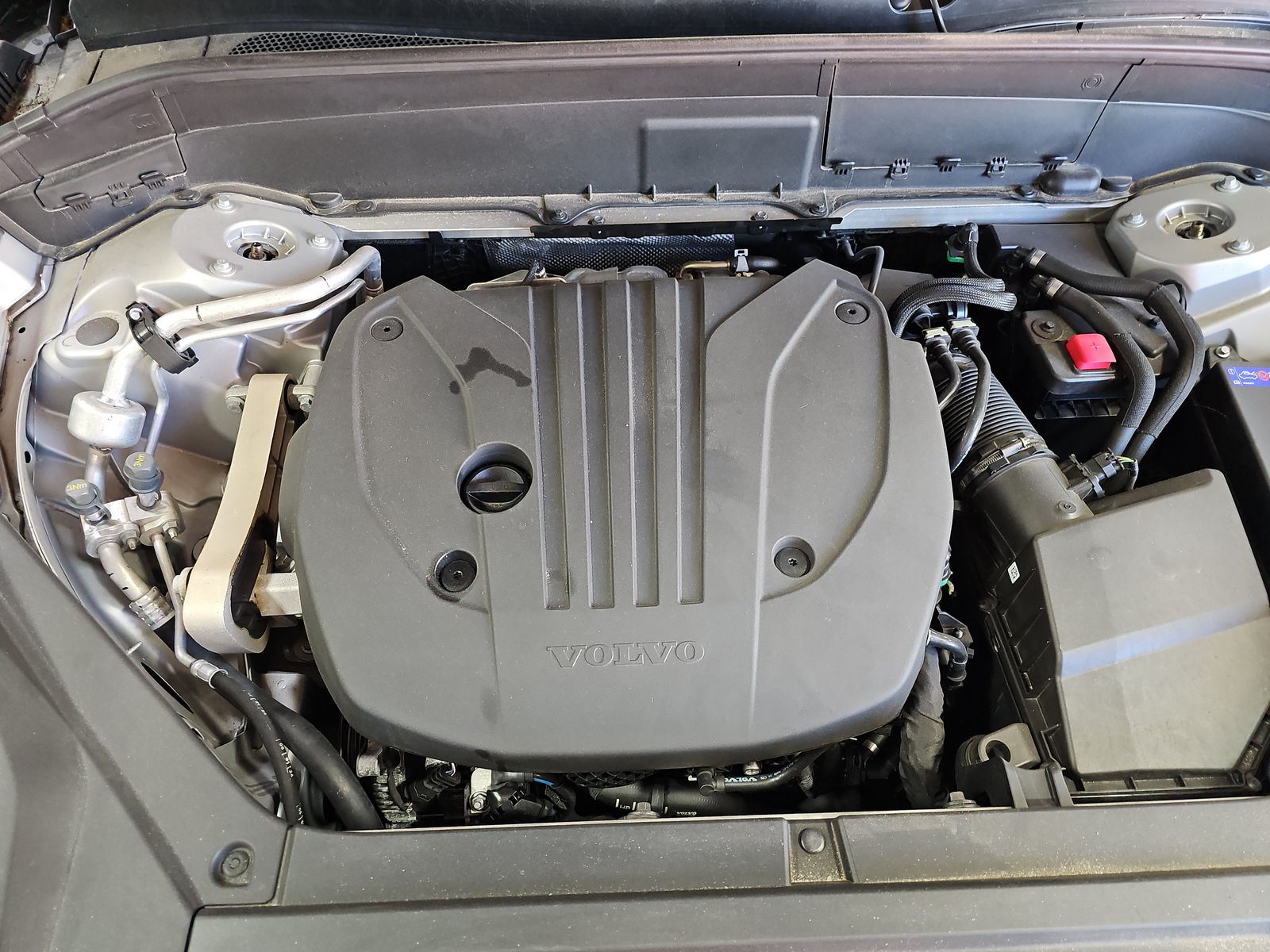 2024 Volvo XC90 B5 Plus AWD